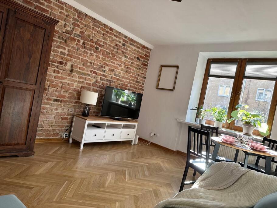 Stary Mokotow, Z Ogrodkiem Apartment Warsaw Exterior photo